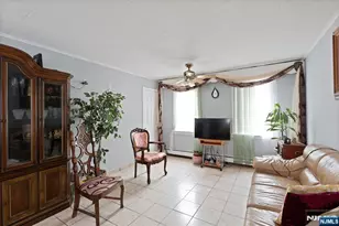 555 61st St, West New York, NJ 07093 - Photo 15
