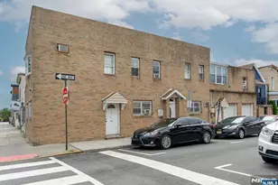 555 61st St, West New York, NJ 07093 - Photo 27