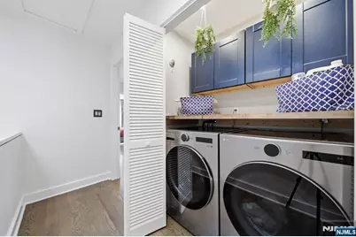 31 Grand Cove Way E31 #E31, Edgewater, NJ 07020 - Photo 19