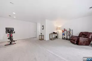 31 Grand Cove Way E31, Edgewater, NJ 07020 - Photo 21