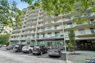 1055 River Road 312, Edgewater, NJ 07020 - Photo 1