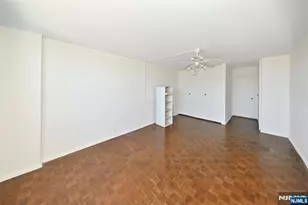 2200 N Central Road 14T, Fort Lee, NJ 07024 - Photo 17