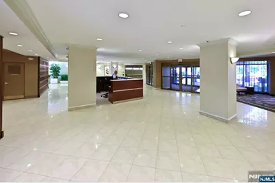 2200 N Central Road 14T #14T, Fort Lee, NJ 07024 - Photo 3