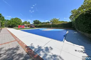 2200 N Central Road 14T, Fort Lee, NJ 07024 - Photo 27
