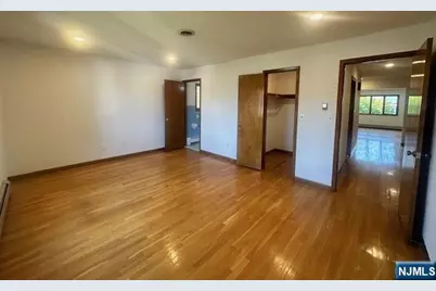 124 Johnson Avenue 1 #1, Wallington, NJ 07057 - Photo 23