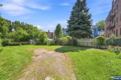 30 De Kalb Avenue, Jersey City, NJ 07306 - Photo 7