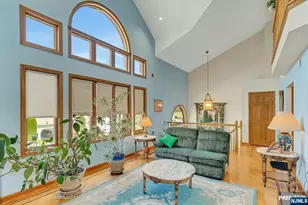 214 Van Buren St, Lyndhurst Township, NJ 07071 - Photo 5