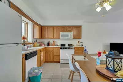 214 Van Buren Street, Lyndhurst Township, NJ 07071 - Photo 37