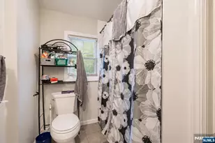 52 Thomas, Bloomfield, NJ 07003 - Photo 27