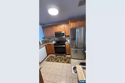53 W Palisade Avenue 410 #410, Englewood, NJ 07631 - Photo 11