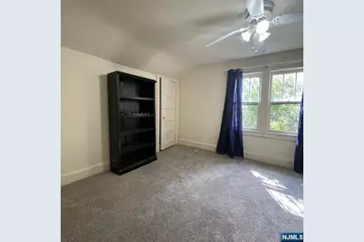 51 E Clinton Avenue, Bergenfield, NJ 07621 - Photo 11