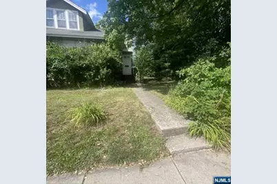 51 Clinton Avenue, Bergenfield, NJ 07621 - Photo 21
