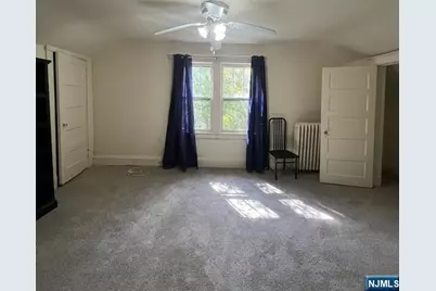 51 Clinton Avenue, Bergenfield, NJ 07621 - Photo 9
