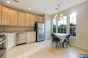 1148 Stafford St, Mahwah, NJ 07430 - Photo 11