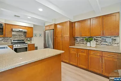 15 Candlestick Lane, Upper Saddle River, NJ 07458 - Photo 11