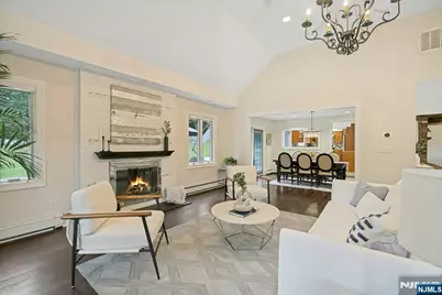 15 Candlestick Lane, Upper Saddle River, NJ 07458 - Photo 5