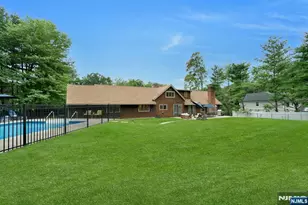 15 Candlestick Ln, Upper Saddle River, NJ 07458 - Photo 27