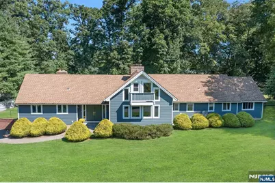 15 Candlestick Lane, Upper Saddle River, NJ 07458 - Photo 1