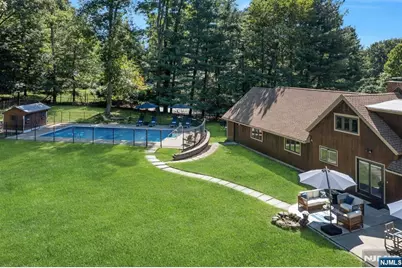 15 Candlestick Lane, Upper Saddle River, NJ 07458 - Photo 33