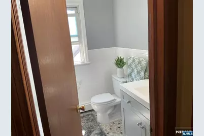 545 Freeman Street 2 #2, Lyndhurst Township, NJ 07071 - Photo 11