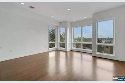 712 Undercliff Avenue, Edgewater, NJ 07020 - Photo 21