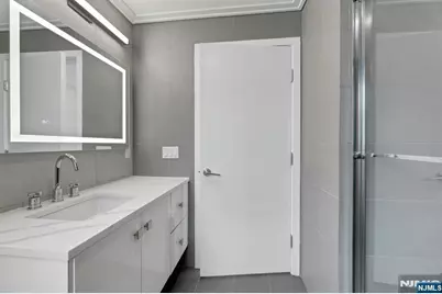 712 Undercliff Avenue, Edgewater, NJ 07020 - Photo 39