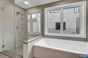 712 Undercliff Ave, Edgewater, NJ 07020 - Photo 25
