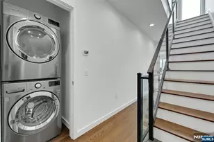 712 Undercliff Ave, Edgewater, NJ 07020 - Photo 29