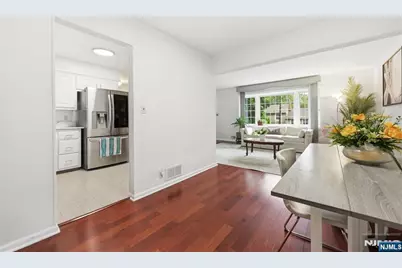 37 Forest Avenue, Nutley, NJ 07110 - Photo 7