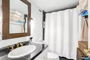 8800 Jfk Blvd E 7E, North Bergen, NJ 07047 - Photo 11