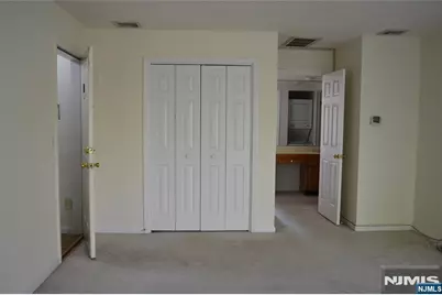 10 S Irving Street 10B #10B, Ridgewood, NJ 07450 - Photo 3