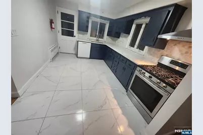 76 Campbell Avenue, Clifton, NJ 07013 - Photo 3
