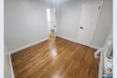 76 Campbell Avenue, Clifton, NJ 07013 - Photo 7