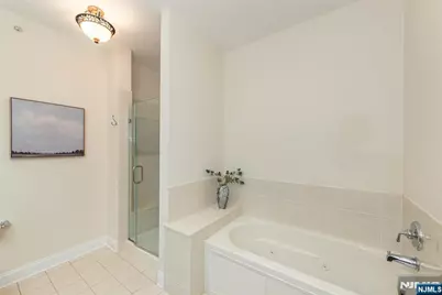 7 Cliff Road D2 #D2, Woodland Park, NJ 07424 - Photo 17