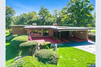 170 Pulis Avenue, Franklin Lakes, NJ 07417 - Photo 9