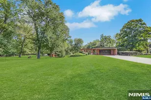 170 Pulis Ave, Franklin Lakes, NJ 07417 - Photo 5