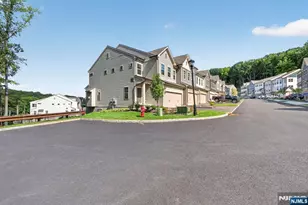40 General Winds Wy, Denville, NJ 07834 - Photo 49