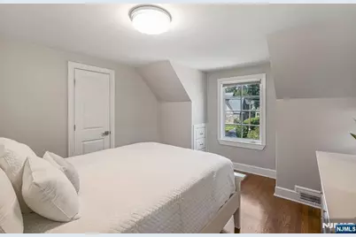 424 Braeburn Road, Ho Ho Kus, NJ 07423 - Photo 17