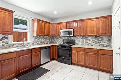 283-285 Smith Street, Newark, NJ 07106 - Photo 5