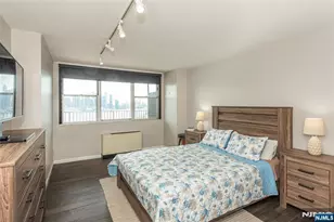 6040 Blvd East 6F, West New York, NJ 07093 - Photo 17