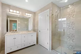 457 Lincoln Ave 457, Cliffside Park, NJ 07010 - Photo 17