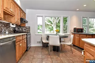 11 Kenyon Ct, Norwood, NJ 07648 - Photo 15