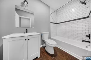 487 17th St, Newark, NJ 07103 - Photo 23