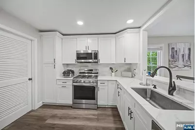 3 Juniper Court 125 #125, Clifton, NJ 07014 - Photo 9