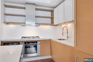 77 Hudson Street 2409, Jersey City, NJ 07302 - Photo 7