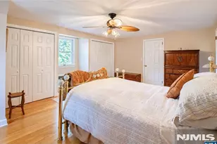 10 Locust Ln, Mahwah, NJ 07430 - Photo 15