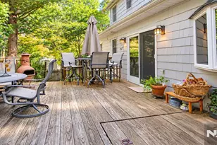 10 Locust Ln, Mahwah, NJ 07430 - Photo 17
