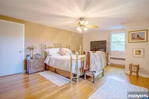 10 Locust Ln, Mahwah, NJ 07430 - Photo 11