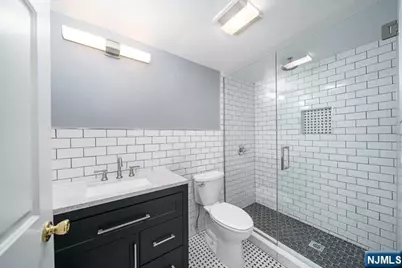 9 Park Avenue 2A #2A, Rutherford, NJ 07070 - Photo 17