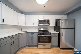 9 Park Ave 2A, Rutherford, NJ 07070 - Photo 5